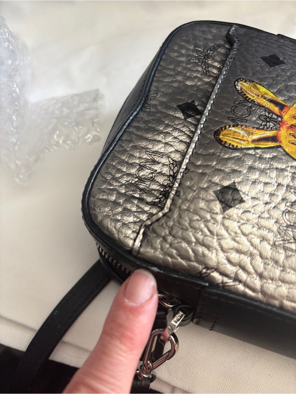 Mcm limited year of the bunny crossbody - Picture 16 of 17